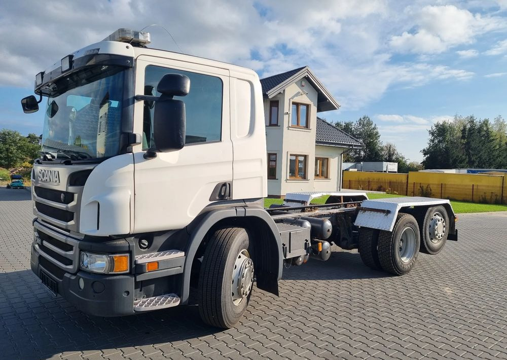 Scania P360 - Camión chasis: foto 1 Scania P360 - Camión chasis: foto 1