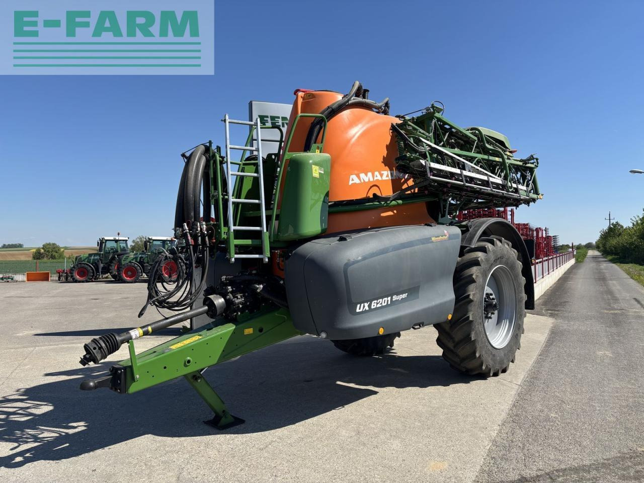 Amazone ux 6201 super - Pulverizador arrastrado: foto 1 Amazone ux 6201 super - Pulverizador arrastrado: foto 1