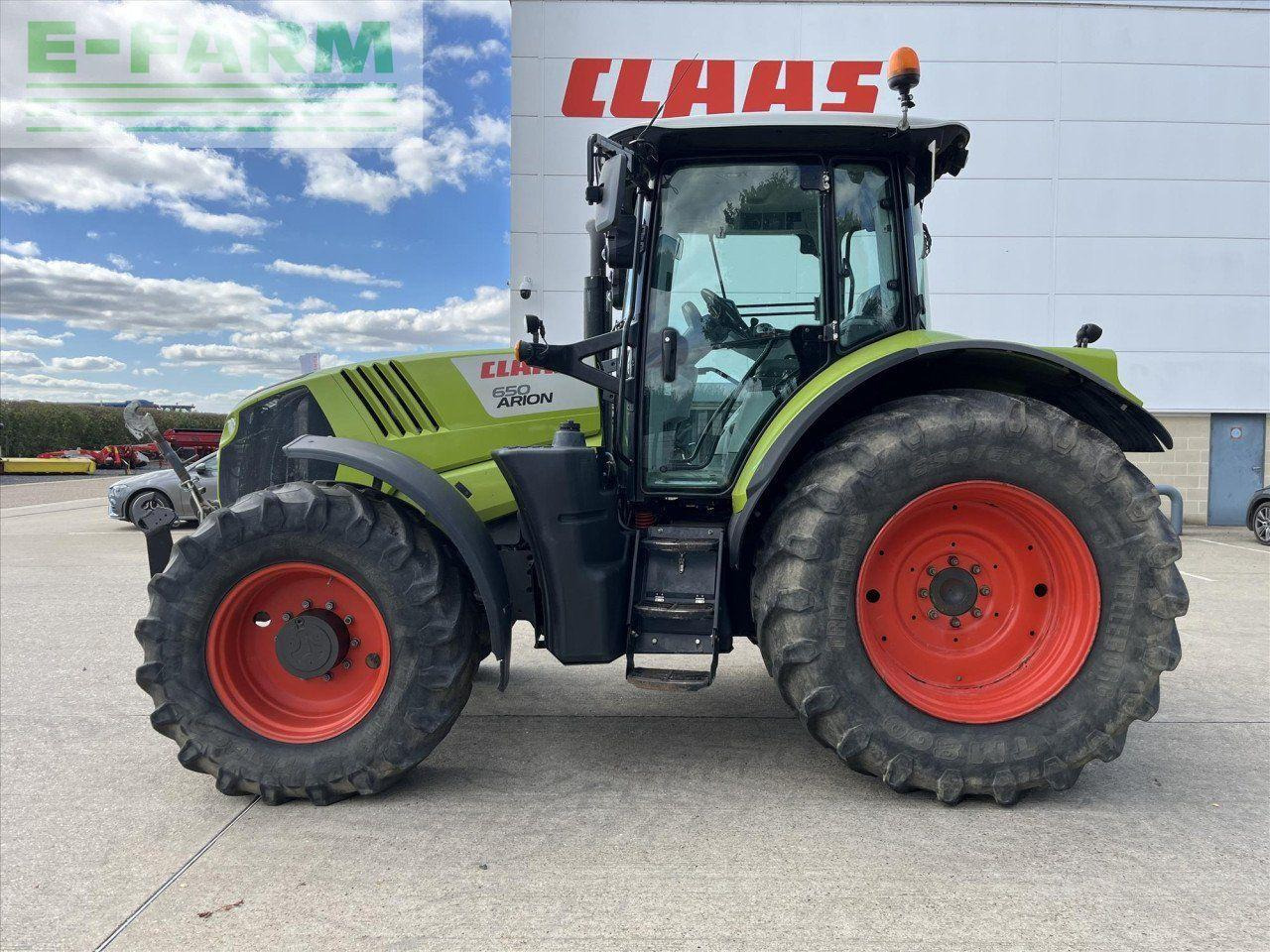 Tractor CLAAS ARION 650 CEBIS: foto 9