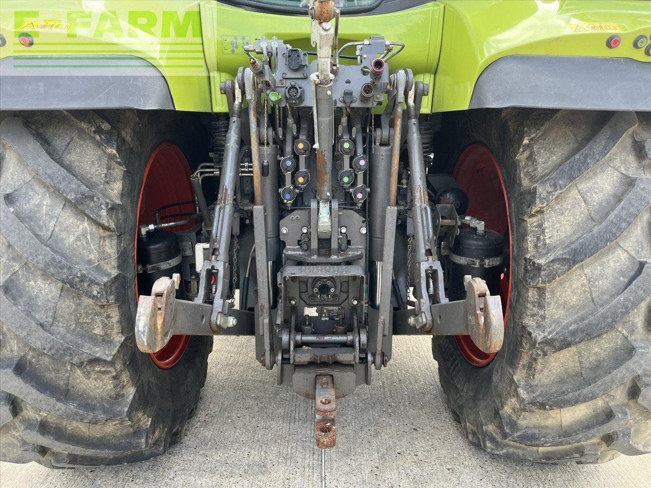 Tractor CLAAS ARION 650 CEBIS: foto 7