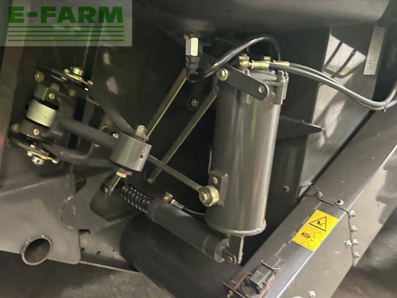 CLAAS LEXION 650 - Cosechadora de granos: foto 4 CLAAS LEXION 650 - Cosechadora de granos: foto 4