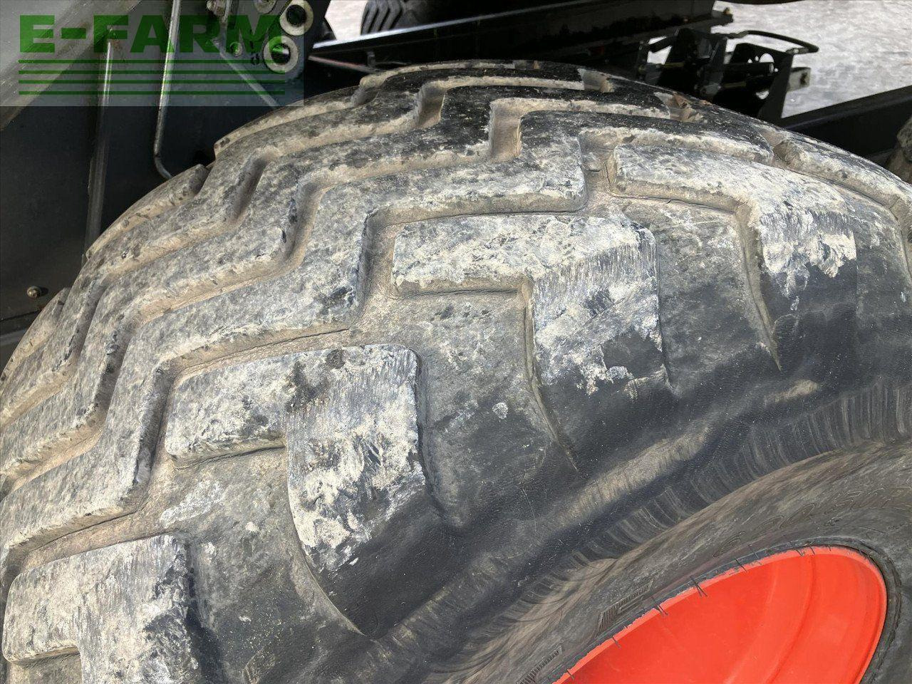 Empacadora de pacas cuadradas CLAAS QUADRANT 5300 RF: foto 8