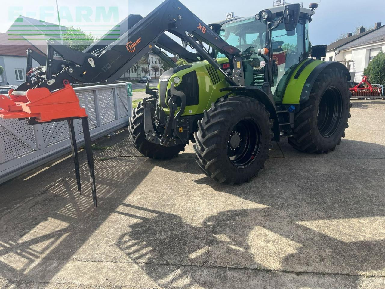 CLAAS arion 430 cis+ - Tractor: foto 1 CLAAS arion 430 cis+ - Tractor: foto 1
