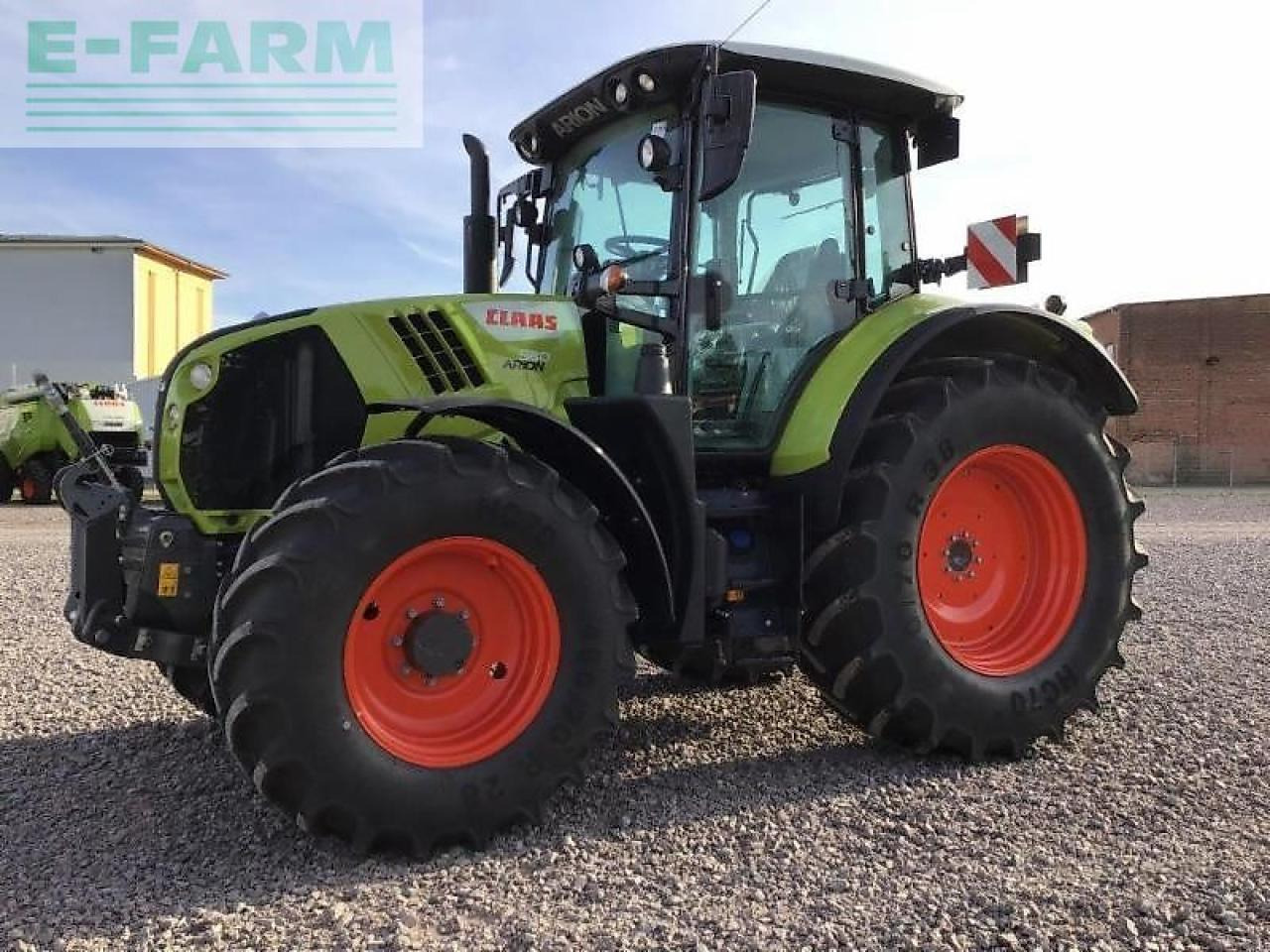 CLAAS arion 530 - Tractor: foto 1 CLAAS arion 530 - Tractor: foto 1