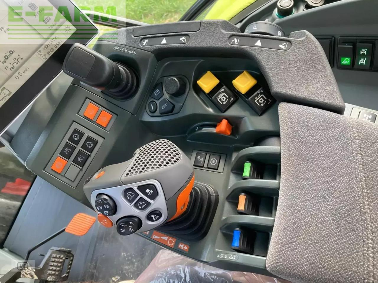 Tractor CLAAS arion 530 cmatic CMATIC: foto 15