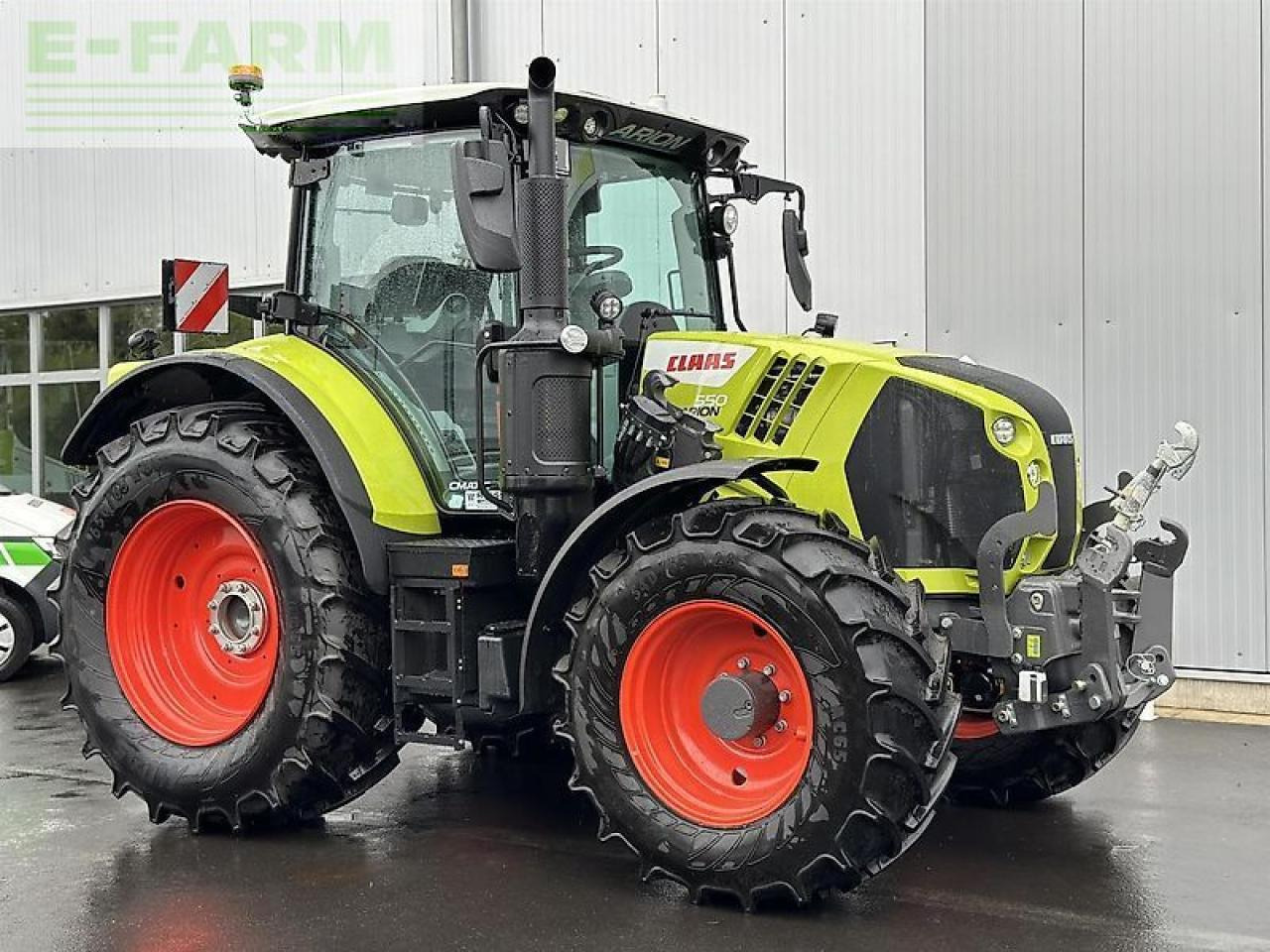 CLAAS arion 550 cebis cmatic a95 CMATIC CEBIS - Tractor: foto 2 CLAAS arion 550 cebis cmatic a95 CMATIC CEBIS - Tractor: foto 2