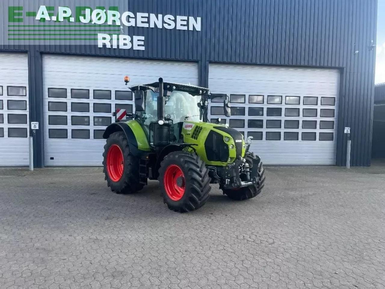 CLAAS arion 550 cmatic CMATIC - Tractor: foto 3 CLAAS arion 550 cmatic CMATIC - Tractor: foto 3