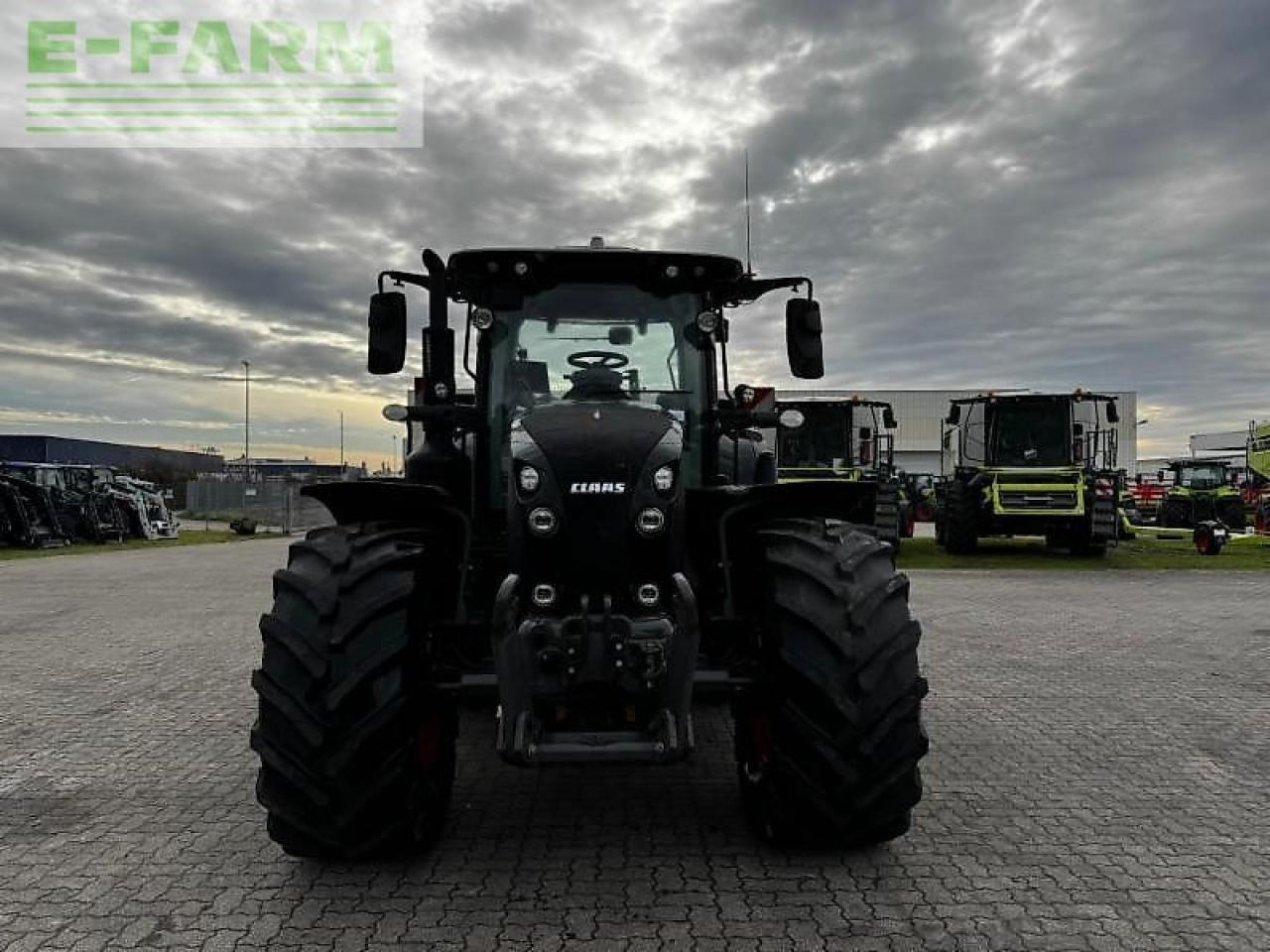 Tractor CLAAS arion 660 cmatic: foto 8
