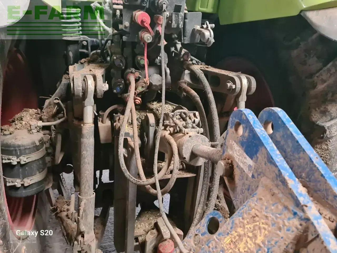 CLAAS axion 810 - Tractor: foto 5 CLAAS axion 810 - Tractor: foto 5