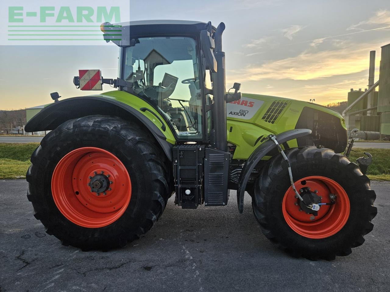 CLAAS axion 810 c-matic CMATIC - Tractor: foto 4 CLAAS axion 810 c-matic CMATIC - Tractor: foto 4