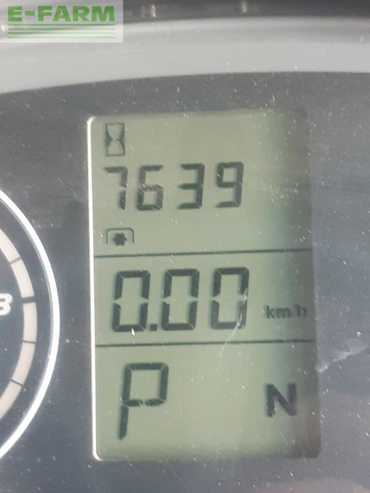 CLAAS axion 810 c-matic CMATIC - Tractor: foto 3 CLAAS axion 810 c-matic CMATIC - Tractor: foto 3