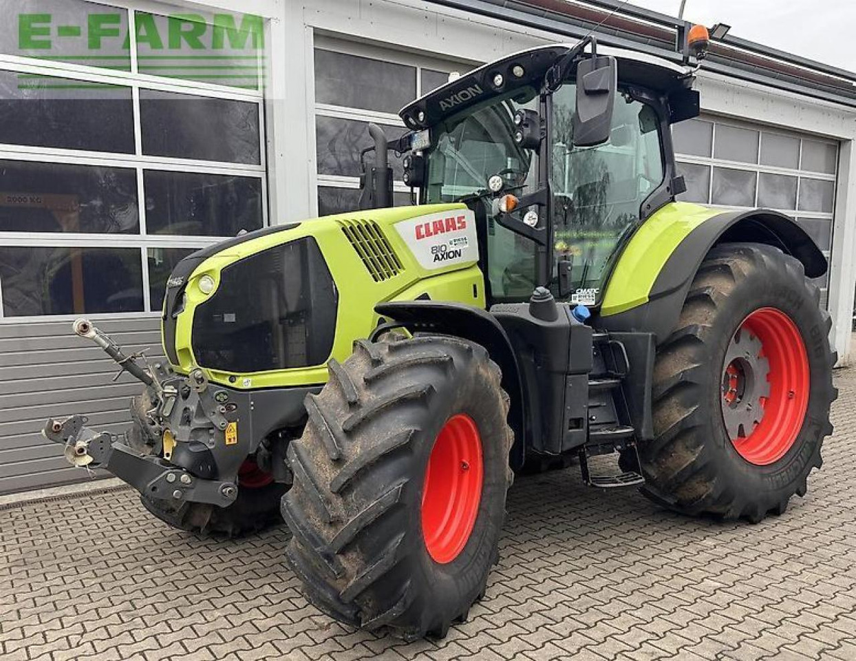 CLAAS axion 810 cis+ cmati CMATIC CIS+ - Tractor: foto 1 CLAAS axion 810 cis+ cmati CMATIC CIS+ - Tractor: foto 1
