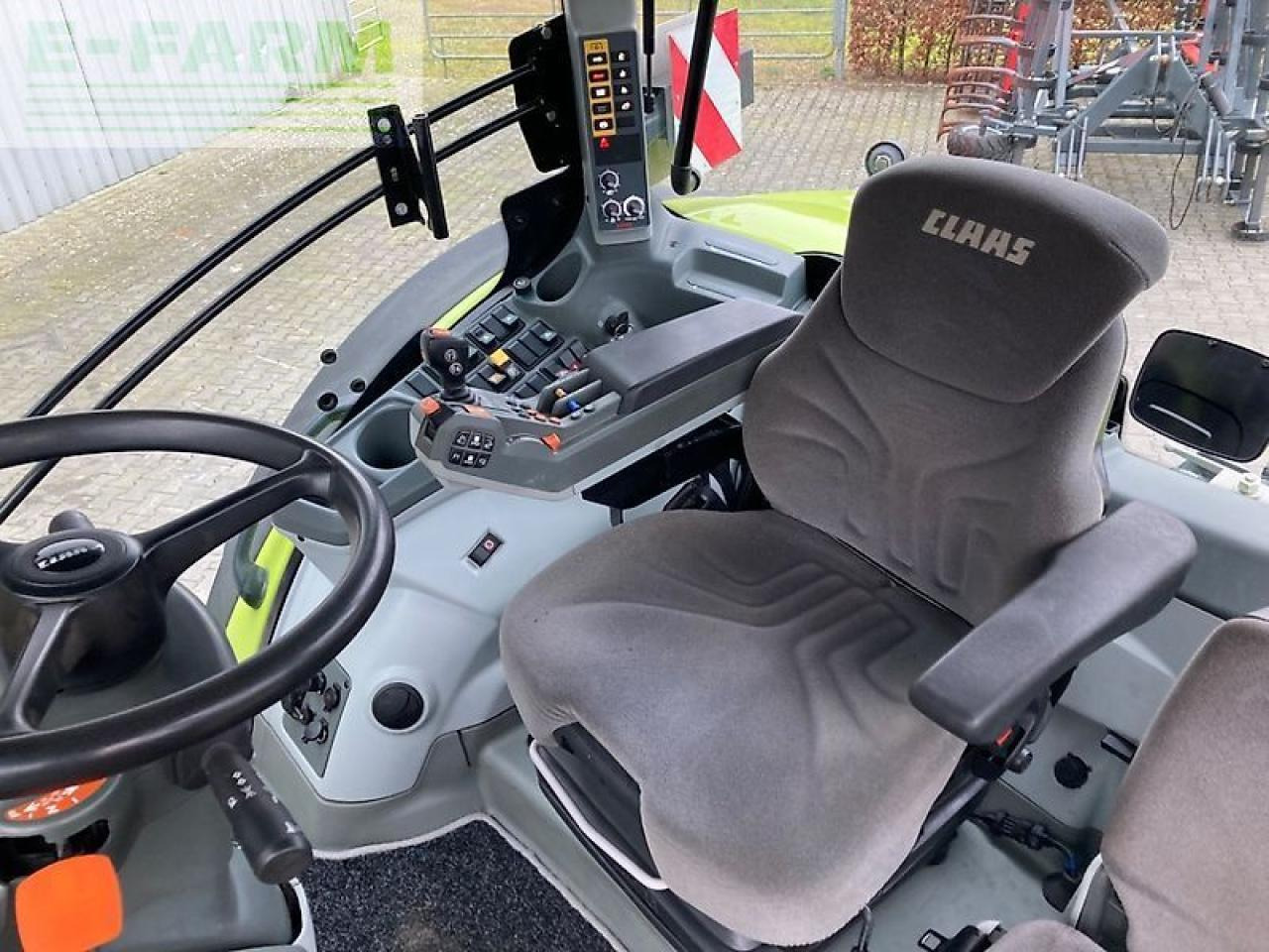Tractor CLAAS axion 810 cm cis+: foto 6