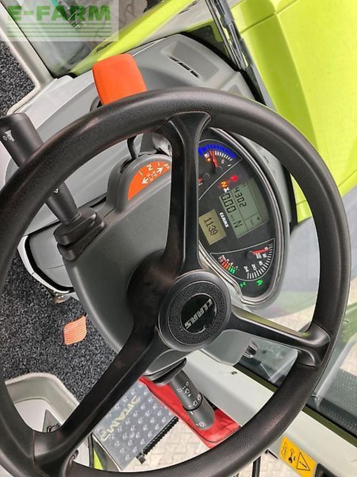 CLAAS axion 810 cm cis+ - Tractor: foto 4 CLAAS axion 810 cm cis+ - Tractor: foto 4