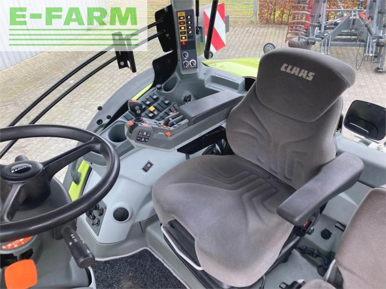 Tractor CLAAS axion 810 cm cis+: foto 7