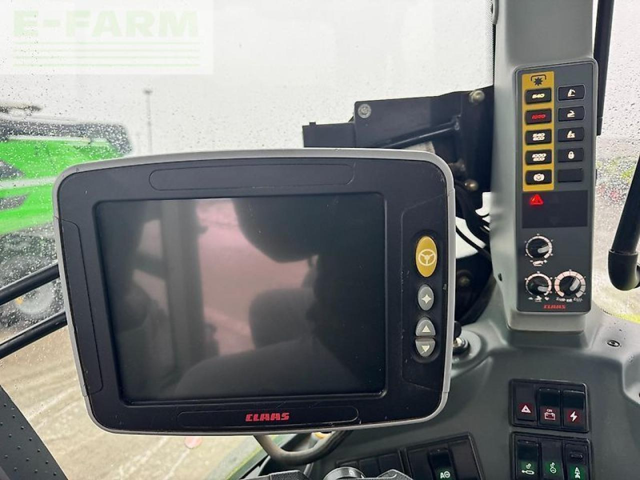 CLAAS axion 830 - Tractor: foto 4 CLAAS axion 830 - Tractor: foto 4