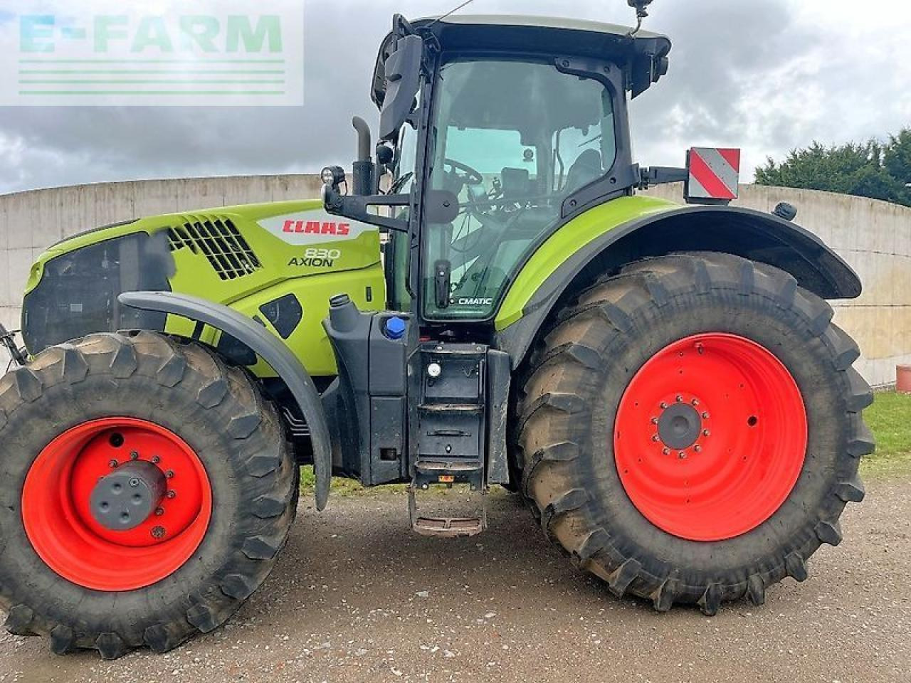 CLAAS axion 830 cebis cmatic - rtk net CMATIC CEBIS - Tractor: foto 2 CLAAS axion 830 cebis cmatic - rtk net CMATIC CEBIS - Tractor: foto 2