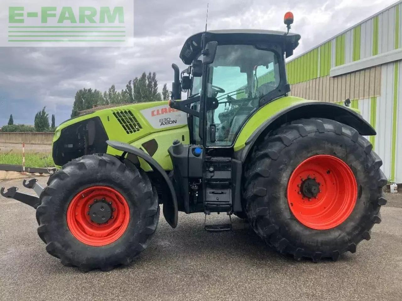 CLAAS axion 830 cis - Tractor: foto 2 CLAAS axion 830 cis - Tractor: foto 2