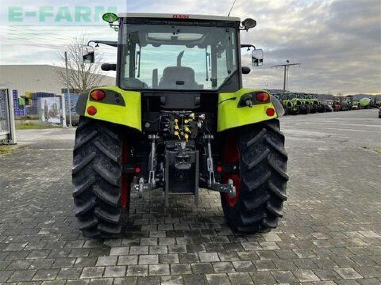 CLAAS axos 320 cl CL - Tractor: foto 5 CLAAS axos 320 cl CL - Tractor: foto 5