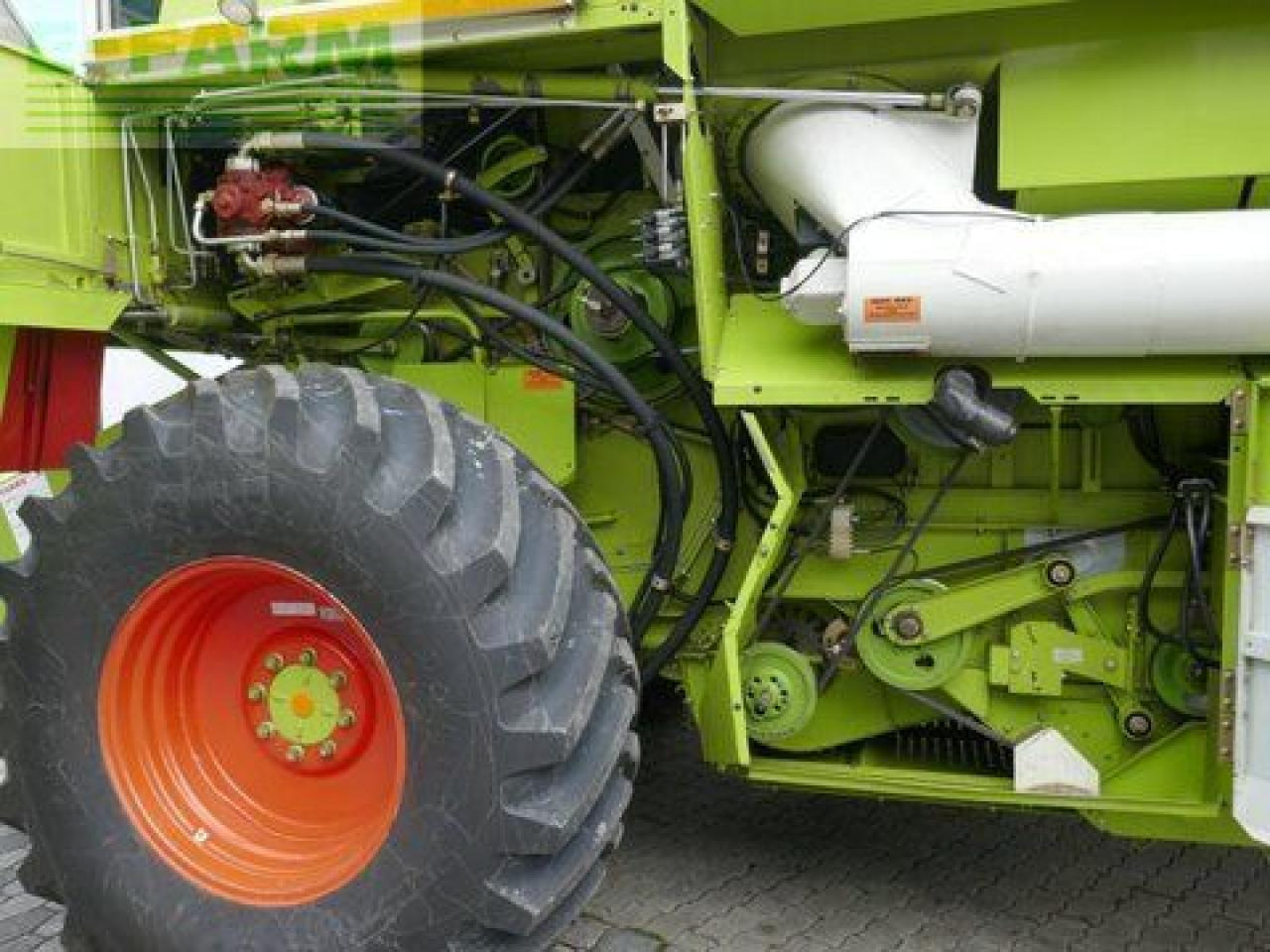 CLAAS dominator 208 mega - Cosechadora de granos: foto 5 CLAAS dominator 208 mega - Cosechadora de granos: foto 5