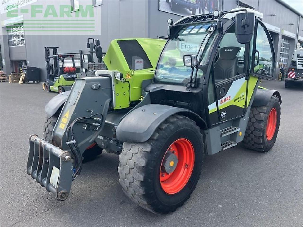 CLAAS gebr. scorpion 746 varipower - Manipulador telescópico: foto 3 CLAAS gebr. scorpion 746 varipower - Manipulador telescópico: foto 3