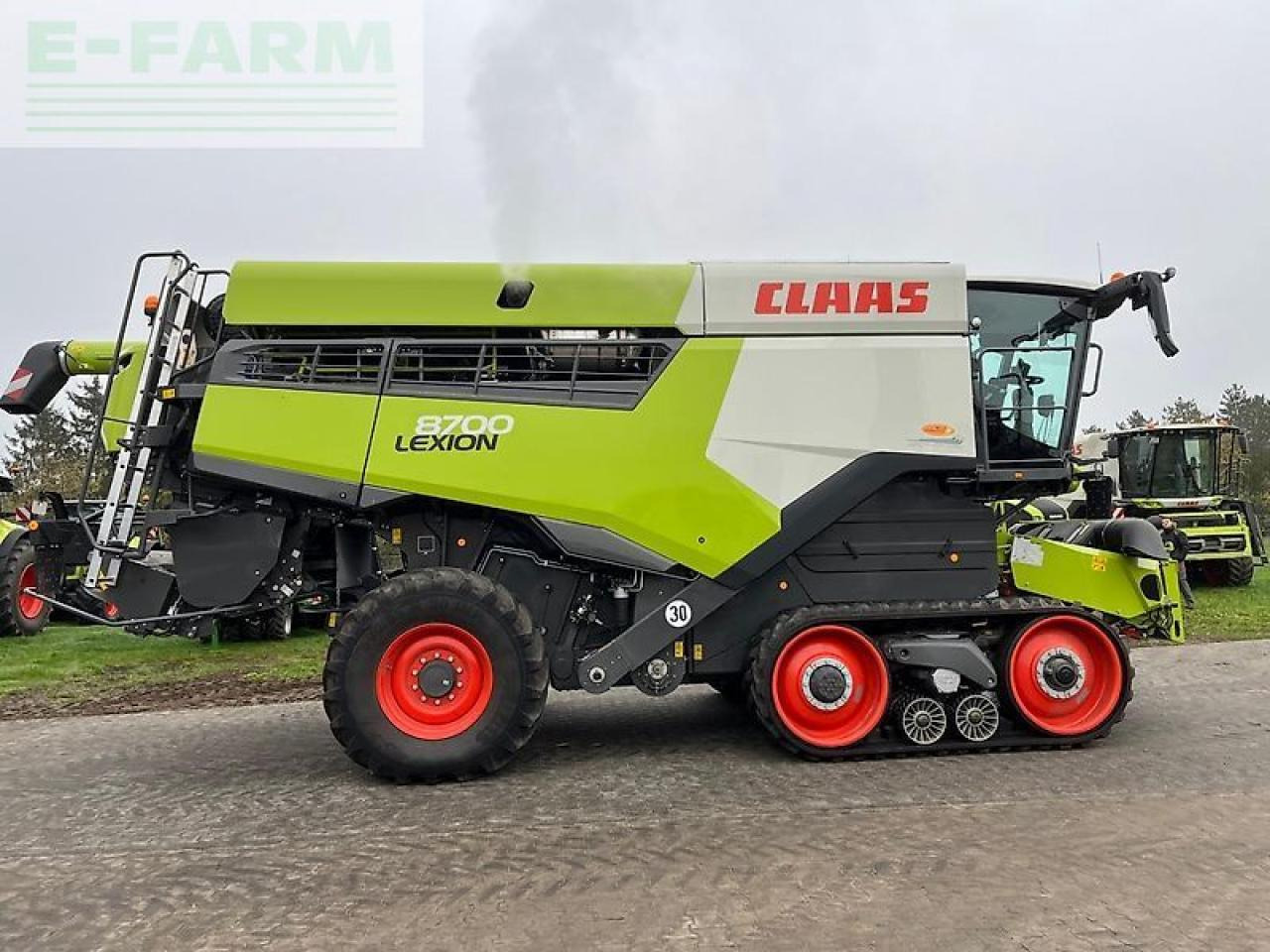 CLAAS lexion 8700 tt - Cosechadora de granos: foto 2 CLAAS lexion 8700 tt - Cosechadora de granos: foto 2