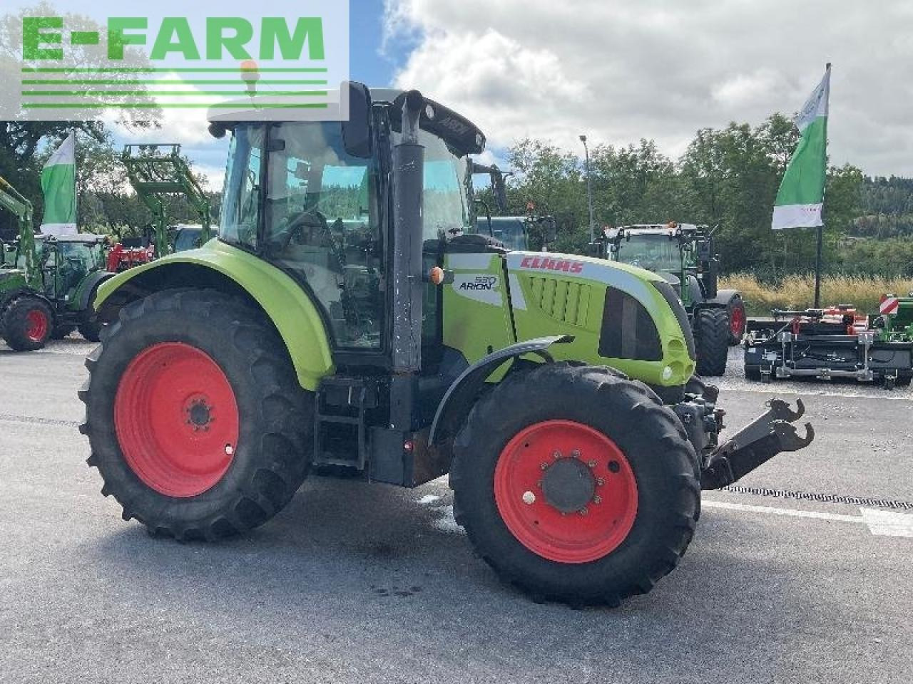 CLAAS marque claas - Tractor: foto 3 CLAAS marque claas - Tractor: foto 3