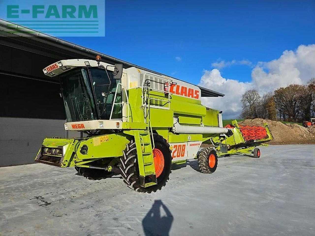 CLAAS mega 208 "gepflegte maschine" inzahlungnahme möglich - Cosechadora de granos: foto 1 CLAAS mega 208 "gepflegte maschine" inzahlungnahme möglich - Cosechadora de granos: foto 1
