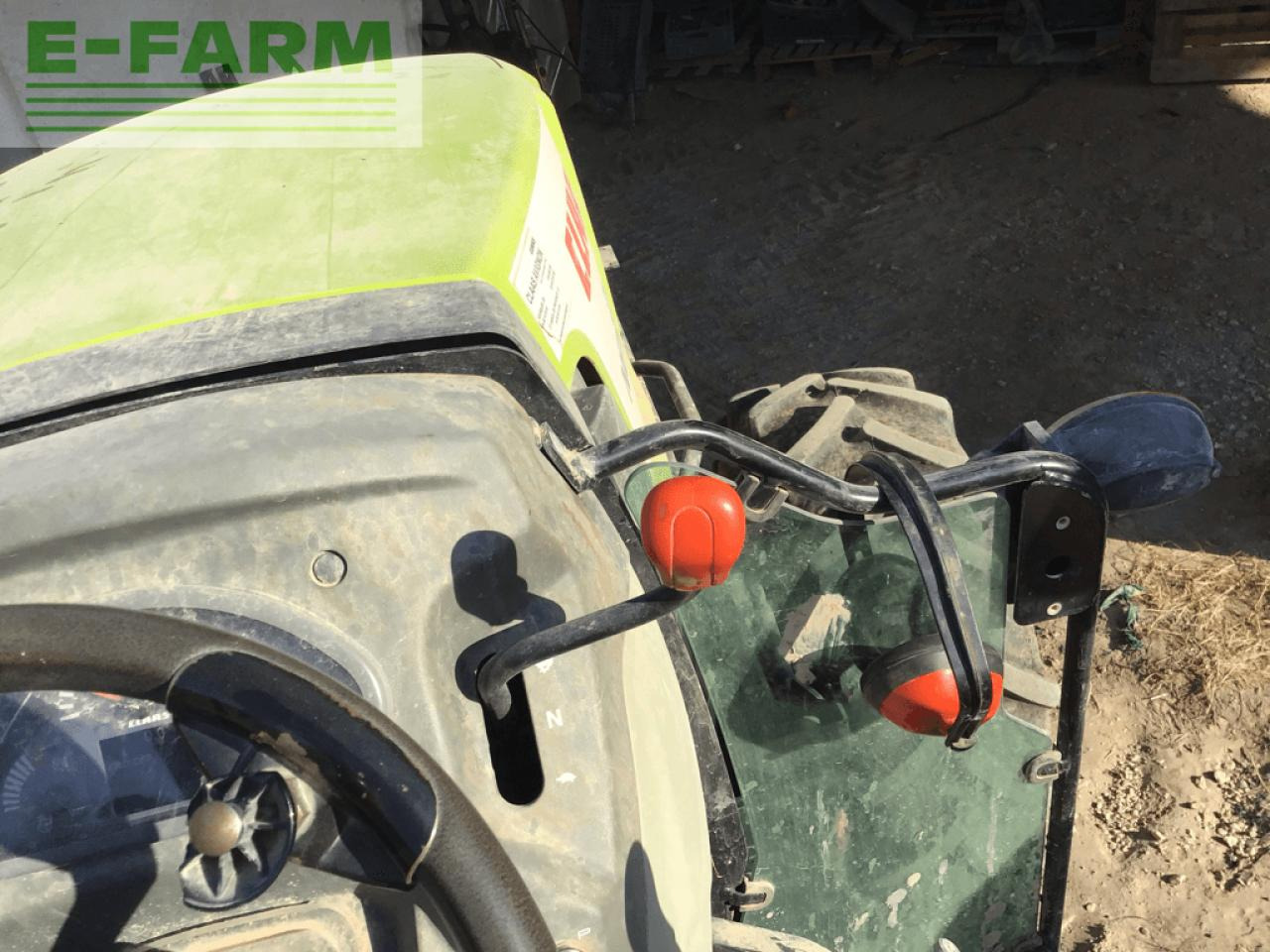 CLAAS nexos 240 f arceau F - Tractor: foto 5 CLAAS nexos 240 f arceau F - Tractor: foto 5