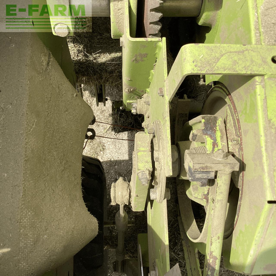 Empacadora de pacas cuadradas CLAAS quadrant 1150: foto 12 Empacadora de pacas cuadradas CLAAS quadrant 1150: foto 12
