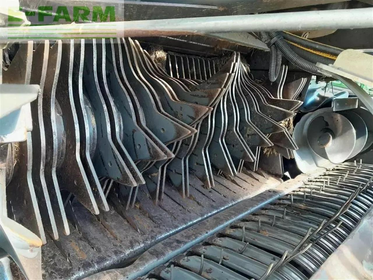 Empacadora de pacas cuadradas CLAAS rollant 375 - uniwrap: foto 8