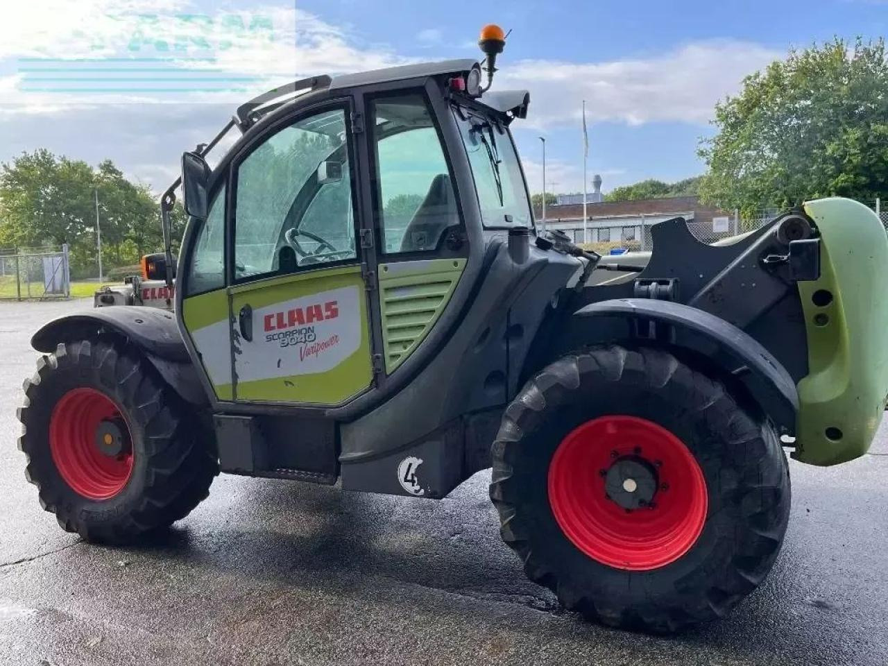 CLAAS scorpion 9040 - Manipulador telescópico: foto 5 CLAAS scorpion 9040 - Manipulador telescópico: foto 5