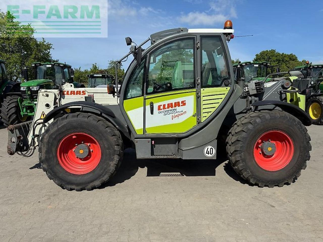 CLAAS scorpion 9040 plus variopower - Manipulador telescópico: foto 2 CLAAS scorpion 9040 plus variopower - Manipulador telescópico: foto 2