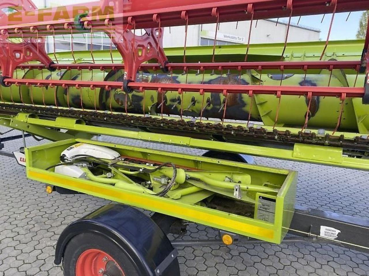 Cosechadora de granos CLAAS trion 530 mit vario 620: foto 17