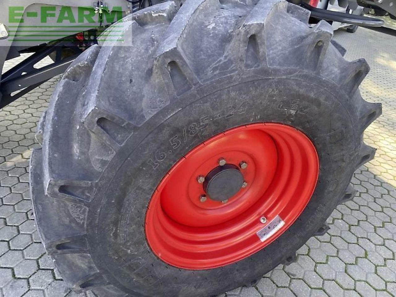 Cosechadora de granos CLAAS trion 530 mit vario 620: foto 8