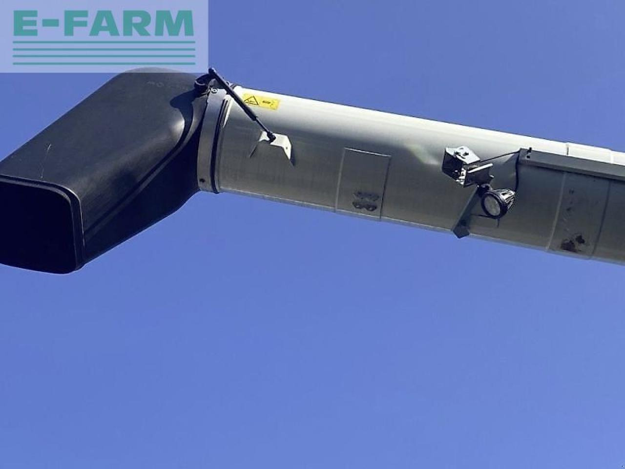 Cosechadora de granos CLAAS trion 530 mit vario 620: foto 10