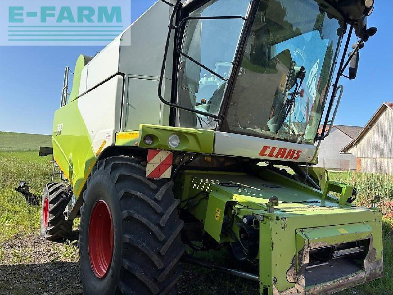 CLAAS tucano 320 - Cosechadora de granos: foto 2 CLAAS tucano 320 - Cosechadora de granos: foto 2