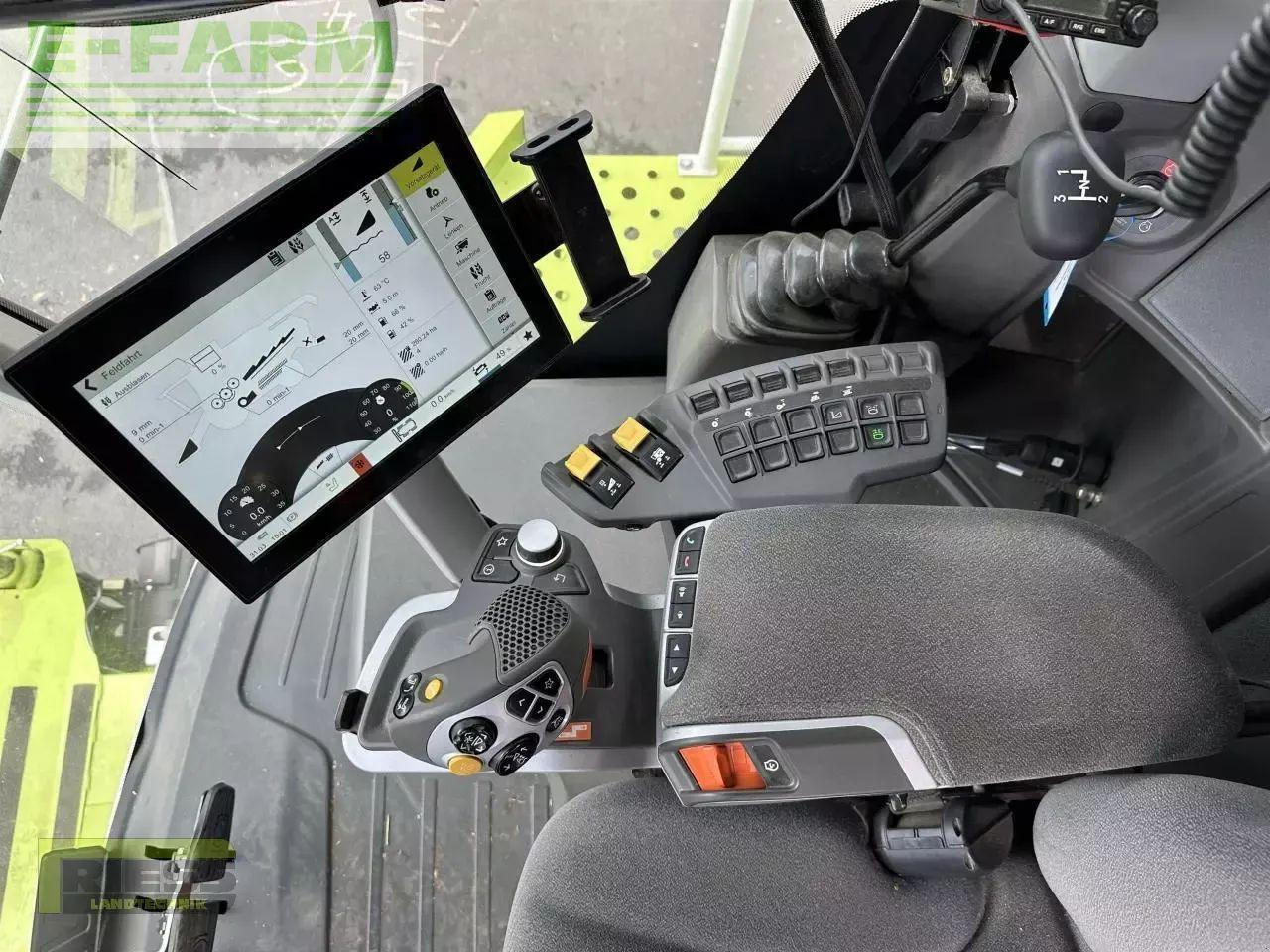 CLAAS tucano 430 vario 560 l34 - Cosechadora de granos: foto 5 CLAAS tucano 430 vario 560 l34 - Cosechadora de granos: foto 5