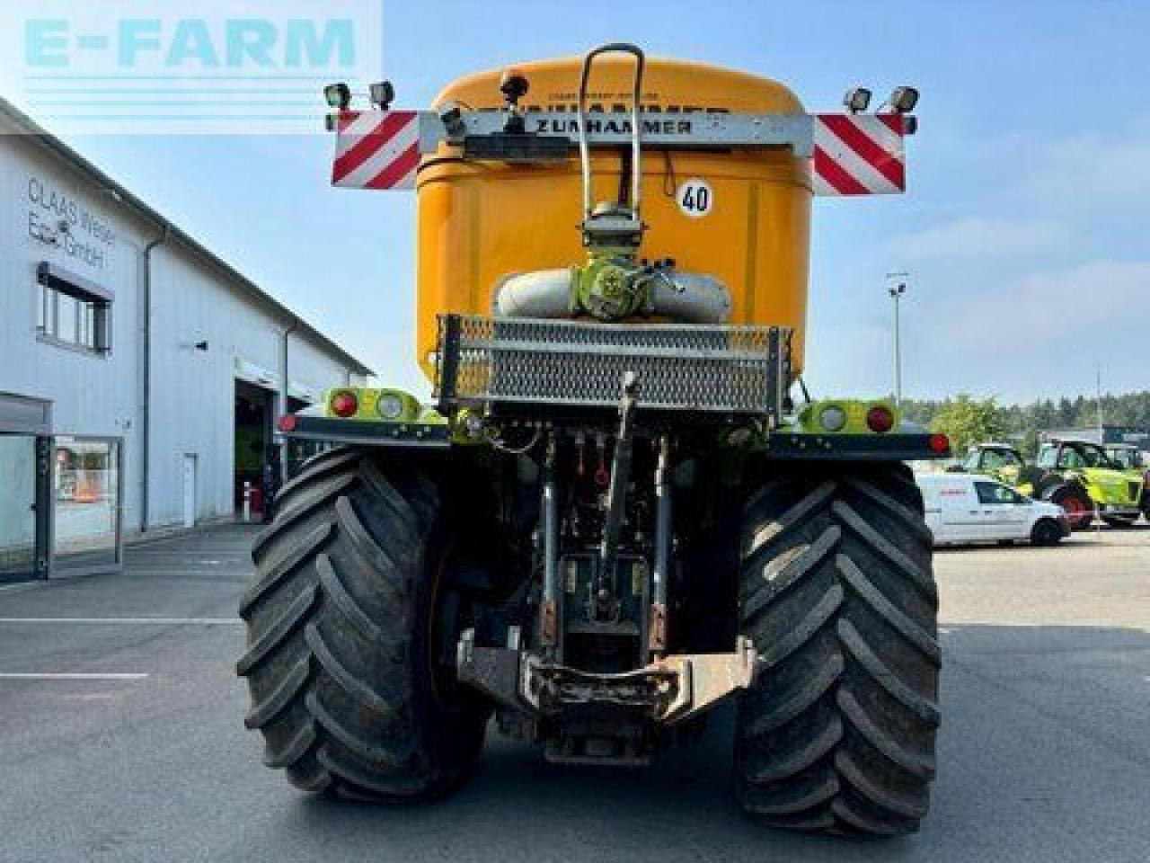 CLAAS xerion 4000 saddle trac, zunhammer acx 16 cbm SADDLE TRAC - Tractor: foto 4 CLAAS xerion 4000 saddle trac, zunhammer acx 16 cbm SADDLE TRAC - Tractor: foto 4