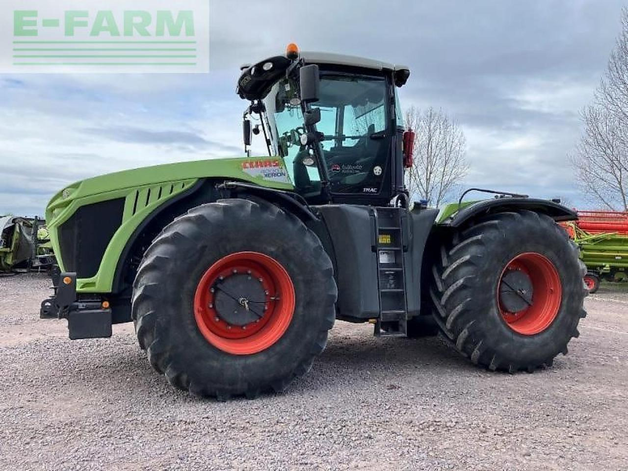 CLAAS xerion 4000 trac TRAC - Tractor: foto 1 CLAAS xerion 4000 trac TRAC - Tractor: foto 1