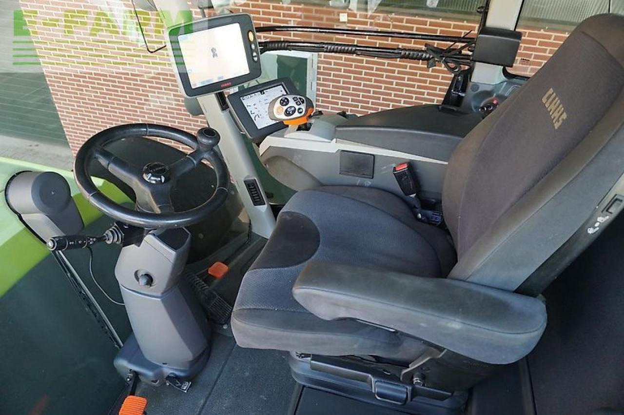 Tractor CLAAS xerion 4000 trac TRAC: foto 10