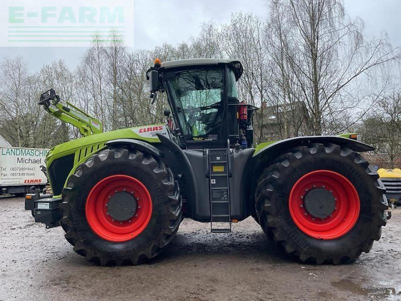 CLAAS xerion 4200 trac vc TRAC VC - Tractor: foto 2 CLAAS xerion 4200 trac vc TRAC VC - Tractor: foto 2