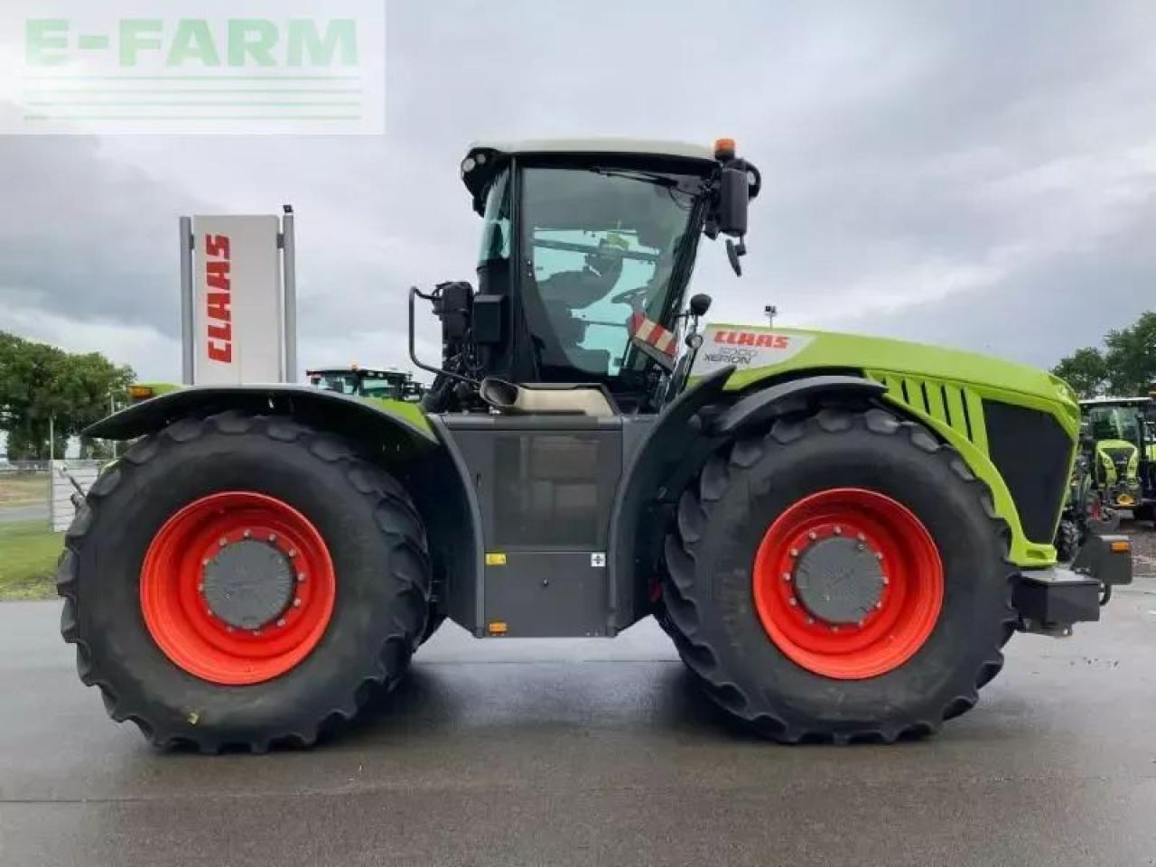 CLAAS xerion 5000 trac vc TRAC VC - Tractor: foto 4 CLAAS xerion 5000 trac vc TRAC VC - Tractor: foto 4