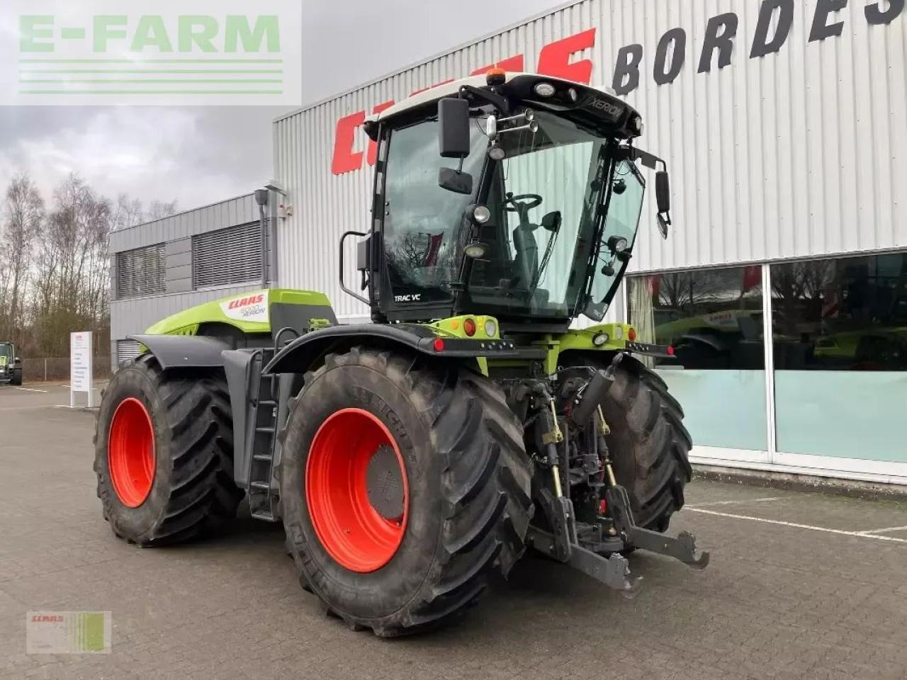 CLAAS xerion 5000 trac vc TRAC VC - Tractor: foto 1 CLAAS xerion 5000 trac vc TRAC VC - Tractor: foto 1