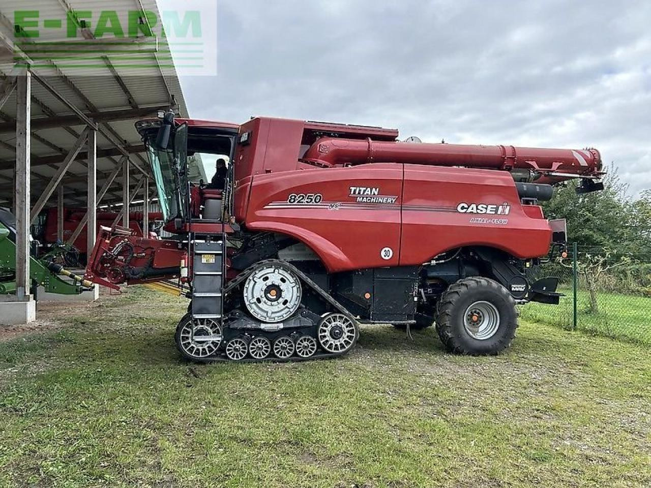 Case-IH axial flow 8250 st5 - Cosechadora de granos: foto 4 Case-IH axial flow 8250 st5 - Cosechadora de granos: foto 4