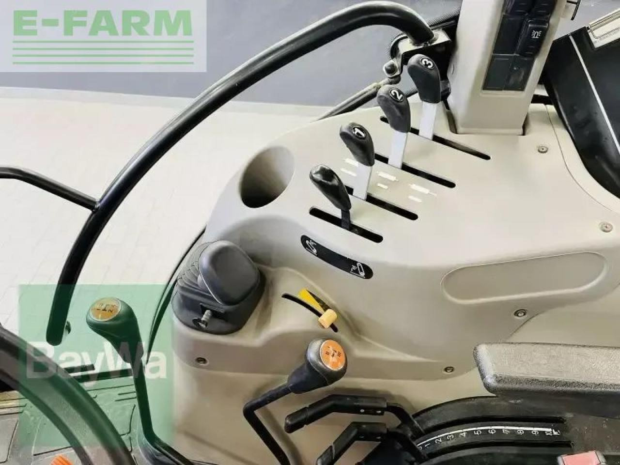 Tractor Case-IH farmall 85 a: foto 18