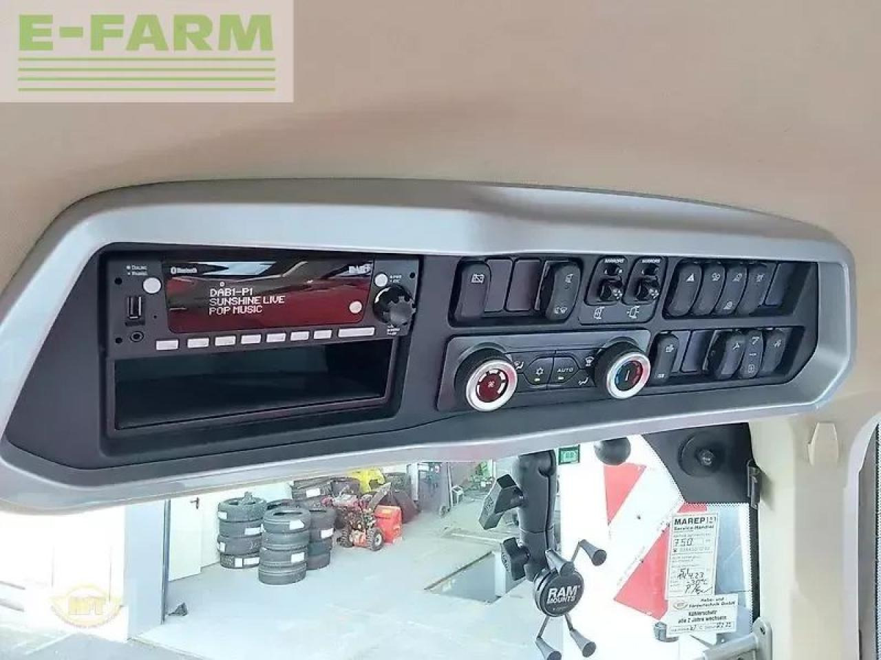 Tractor Case-IH optum 300 cvx CVX: foto 9