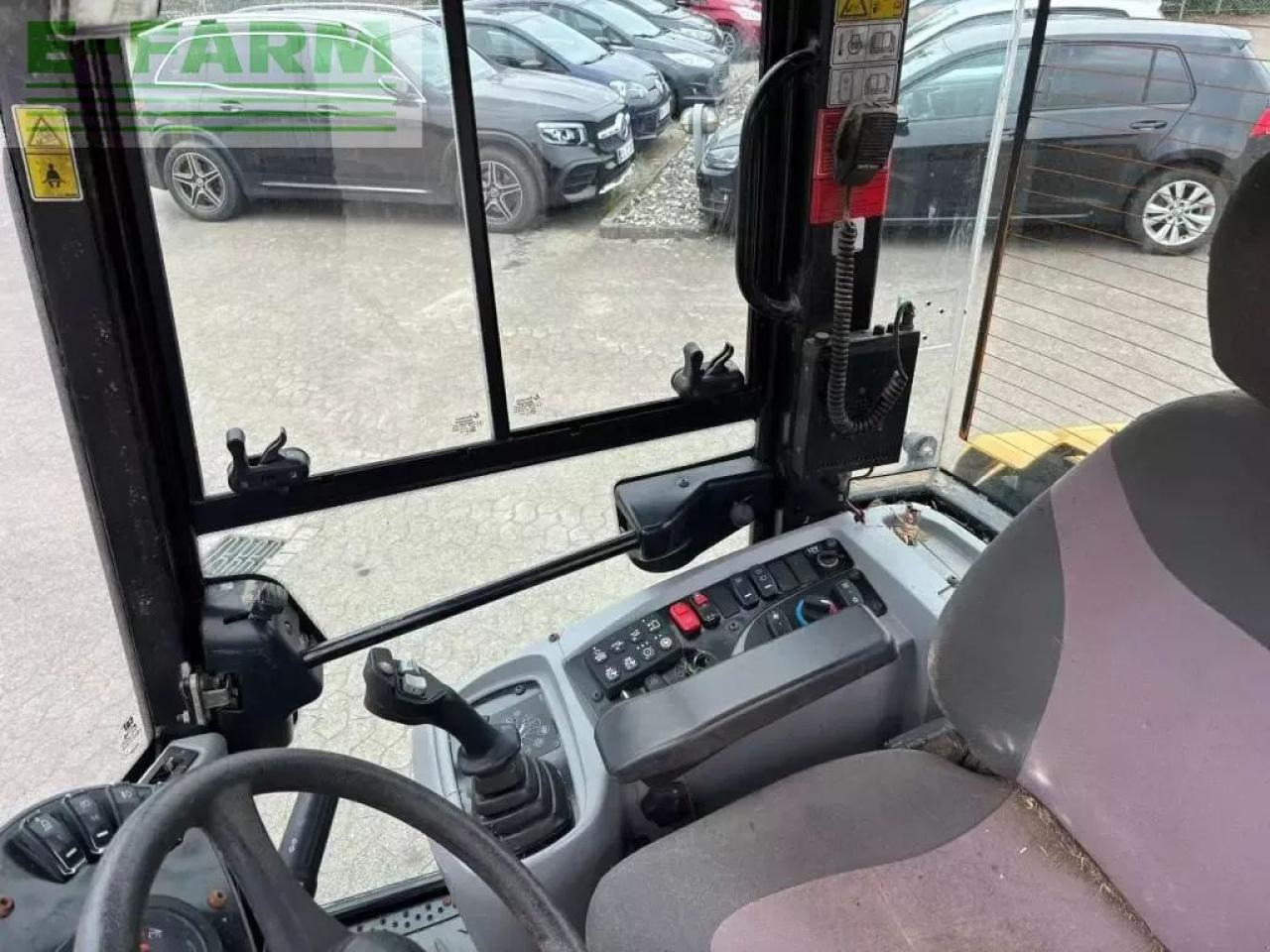 Miniexcavadora Caterpillar 906 m: foto 23 Miniexcavadora Caterpillar 906 m: foto 23