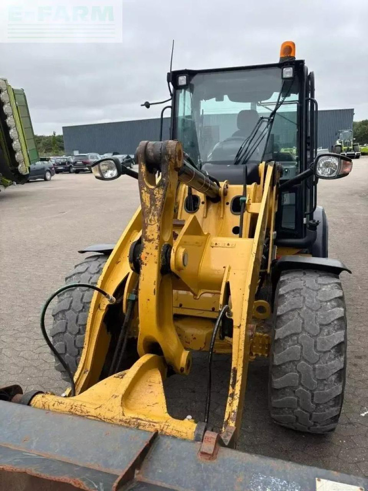 Miniexcavadora Caterpillar 906 m: foto 7 Miniexcavadora Caterpillar 906 m: foto 7