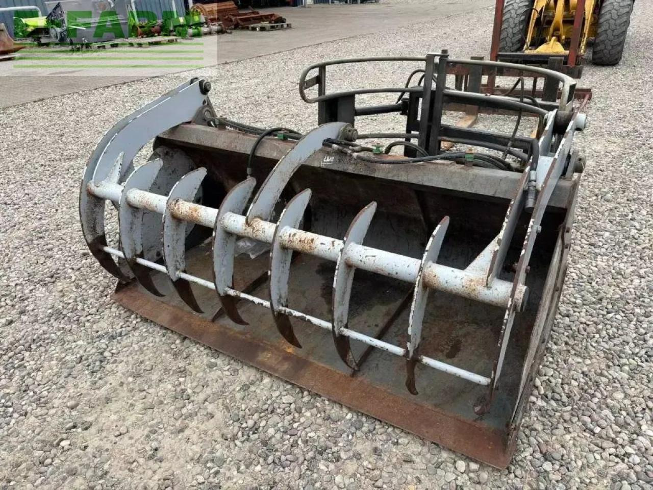 Miniexcavadora Caterpillar 906 m: foto 18 Miniexcavadora Caterpillar 906 m: foto 18